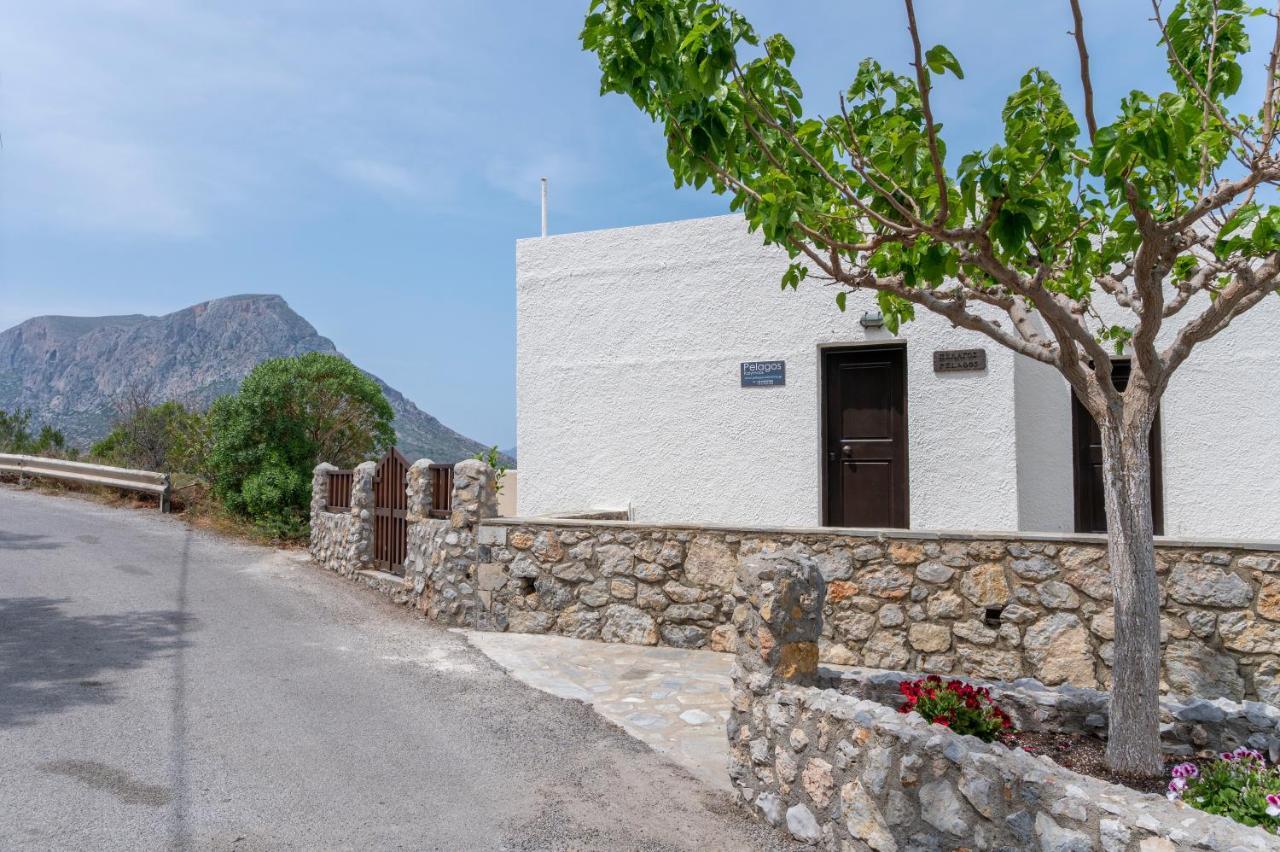 Pelagos Seafront Accommodation - George Myrties Esterno foto