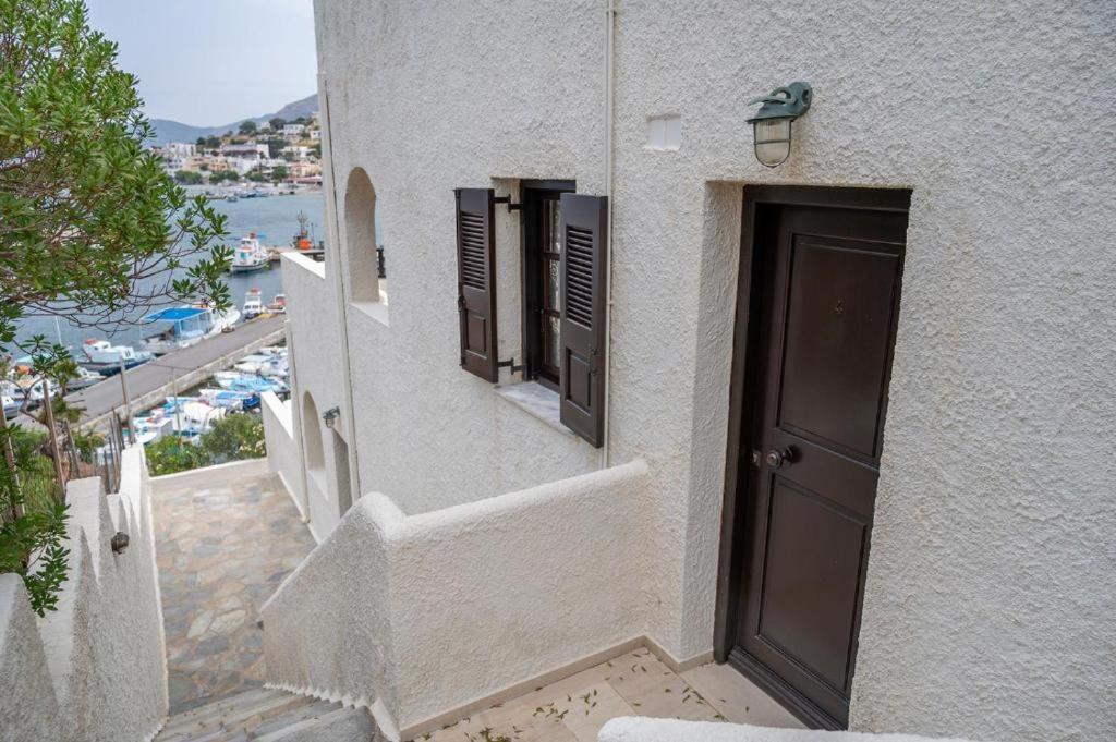 Pelagos Seafront Accommodation - George Myrties Esterno foto