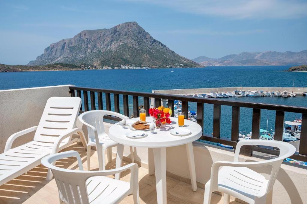Pelagos Seafront Accommodation - George Myrties Esterno foto