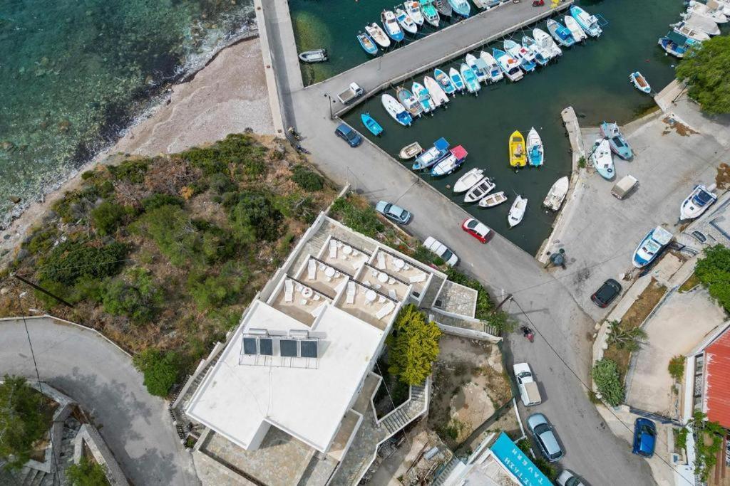 Pelagos Seafront Accommodation - George Myrties Esterno foto
